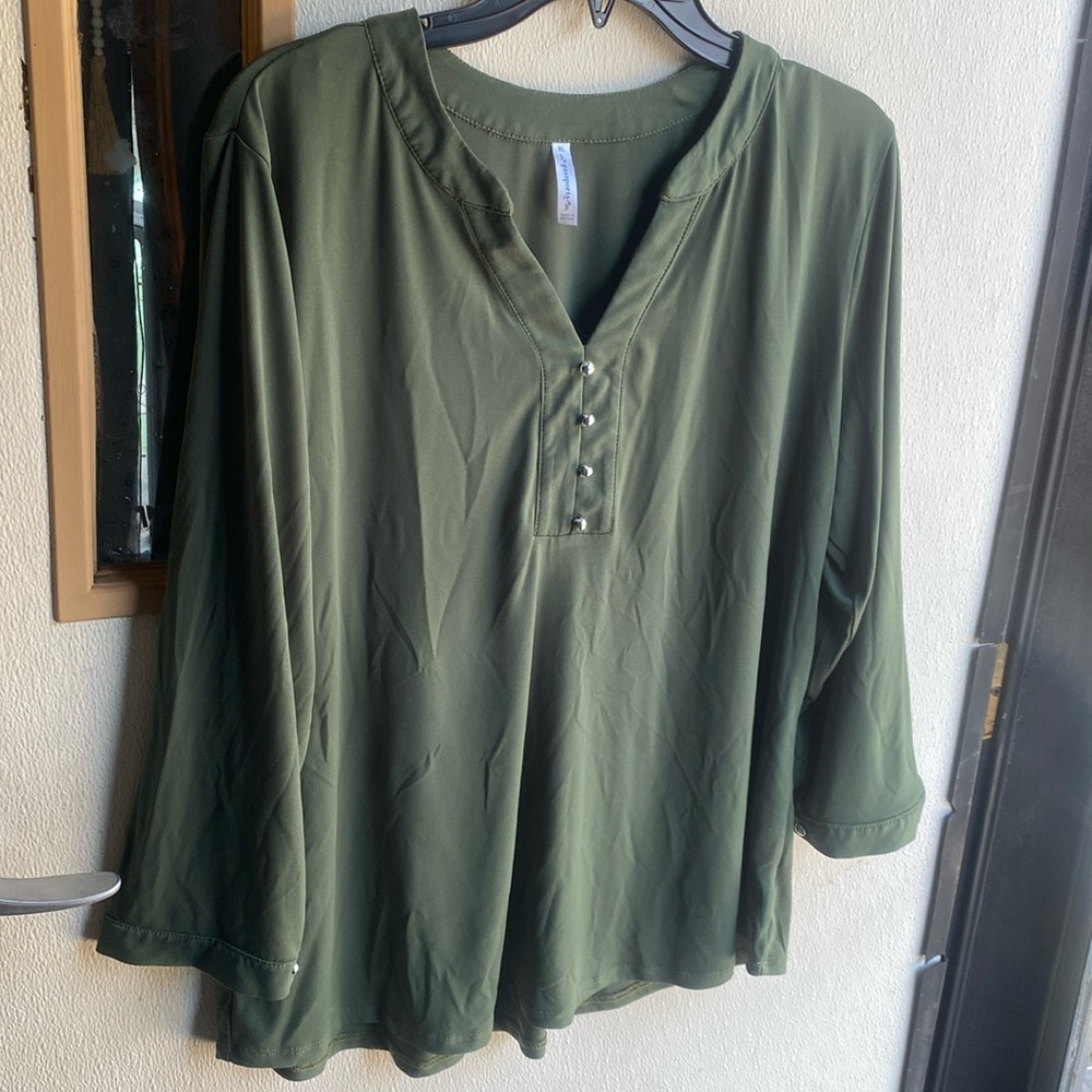 Green top size XL